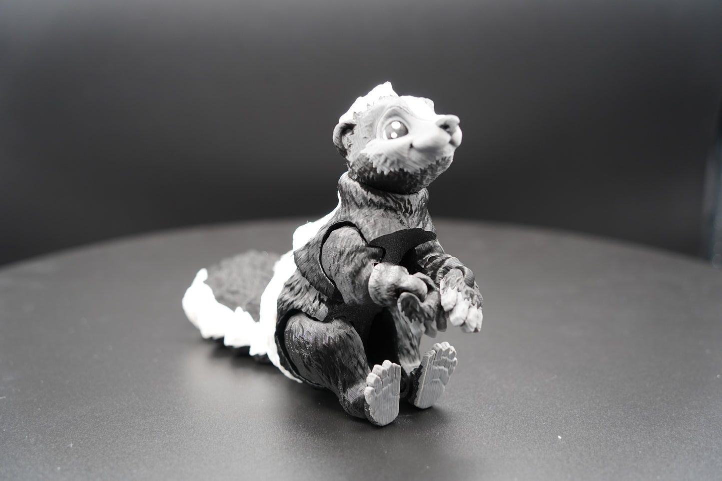 Skunk – Articulated 3D Printed Animal (11" × 2")