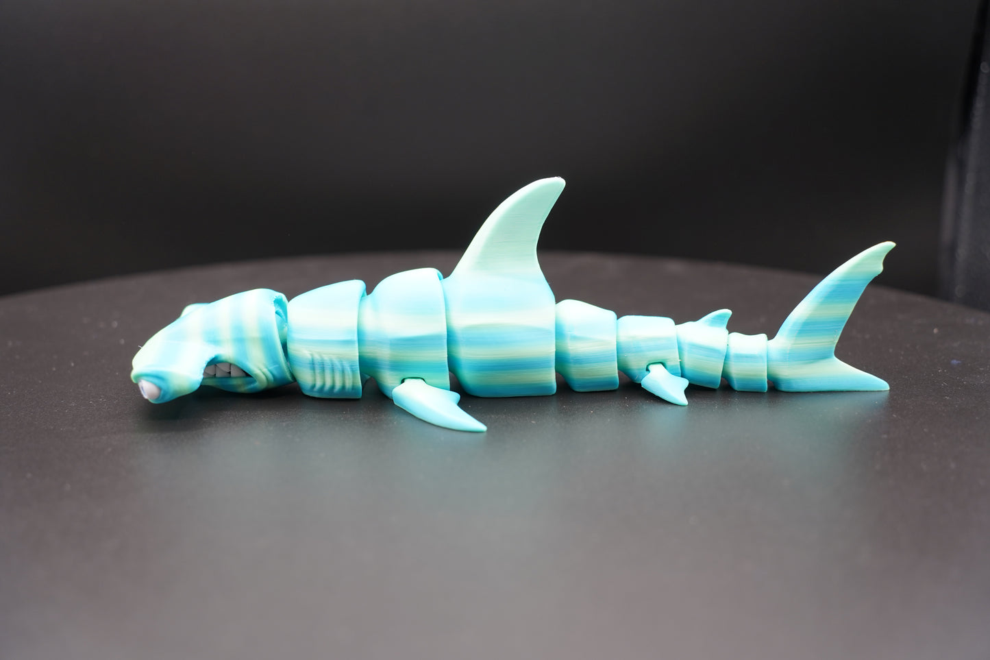 Hammerhead Shark – Articulated 3D Printed Animal (10" × 3")