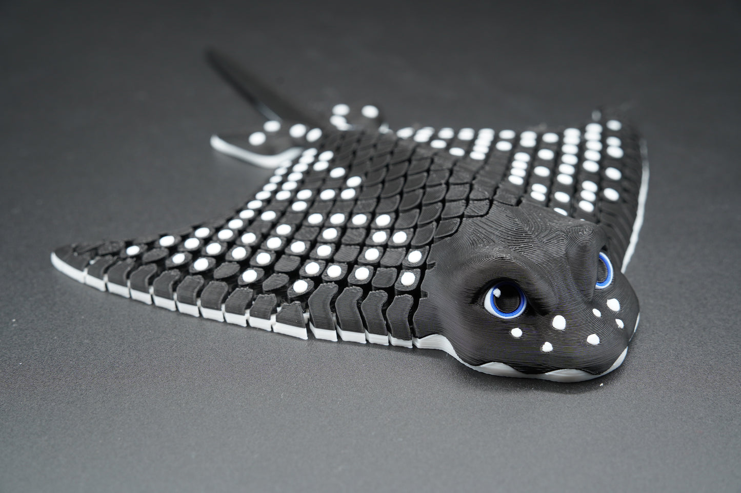 Spotted Ray – Articulated 3D Printed Stingray (9" × 8" × 1")