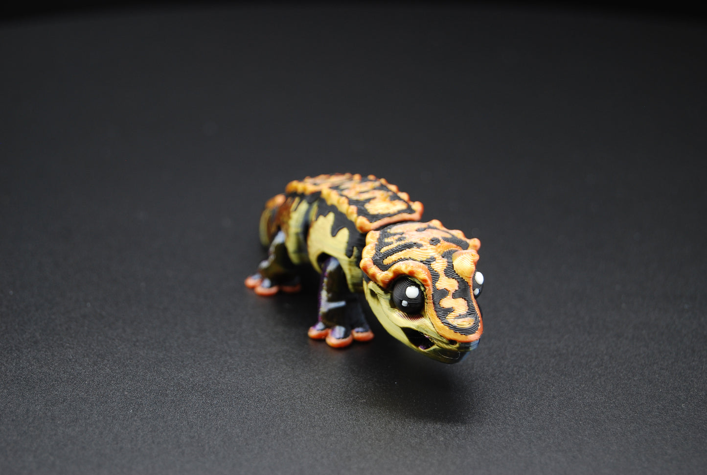 Mini Crested Gecko – Articulated 3D Printed Gecko (4.25” × 0.75”)