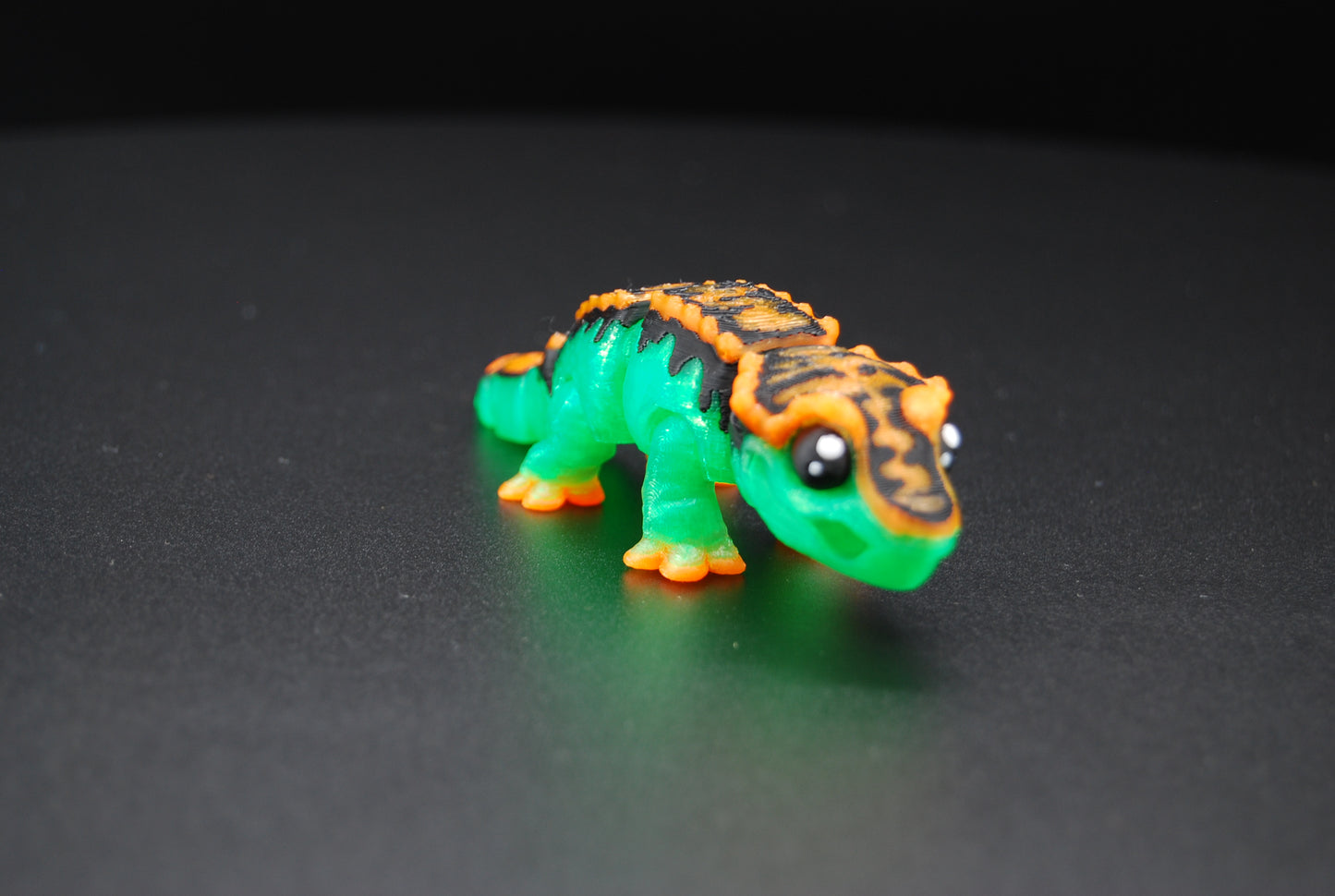 Mini Crested Gecko – Articulated 3D Printed Gecko (4.25” × 0.75”)