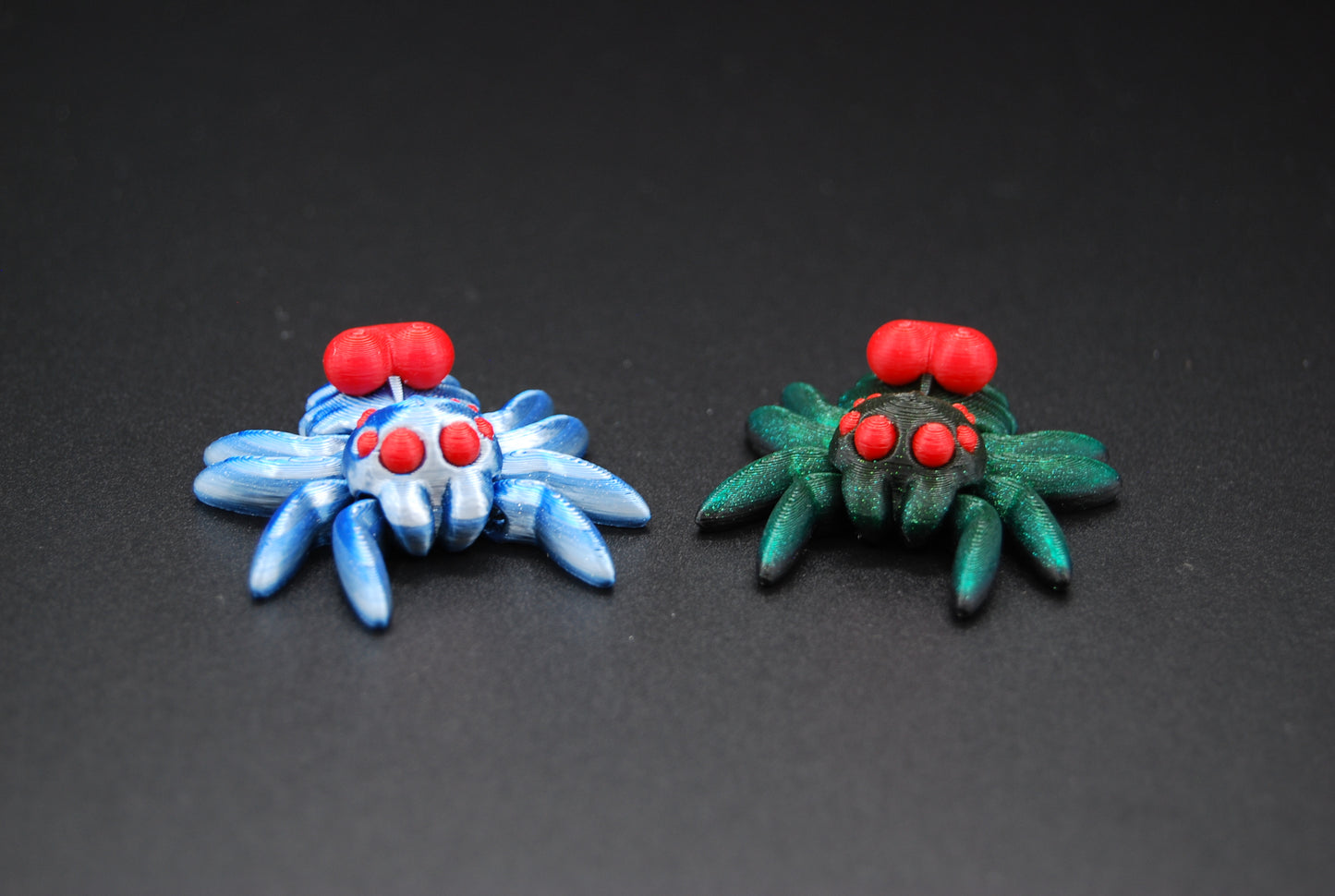 Tiny Heart Spider – Articulated 3D Printed Spider (2” × 0.5”)