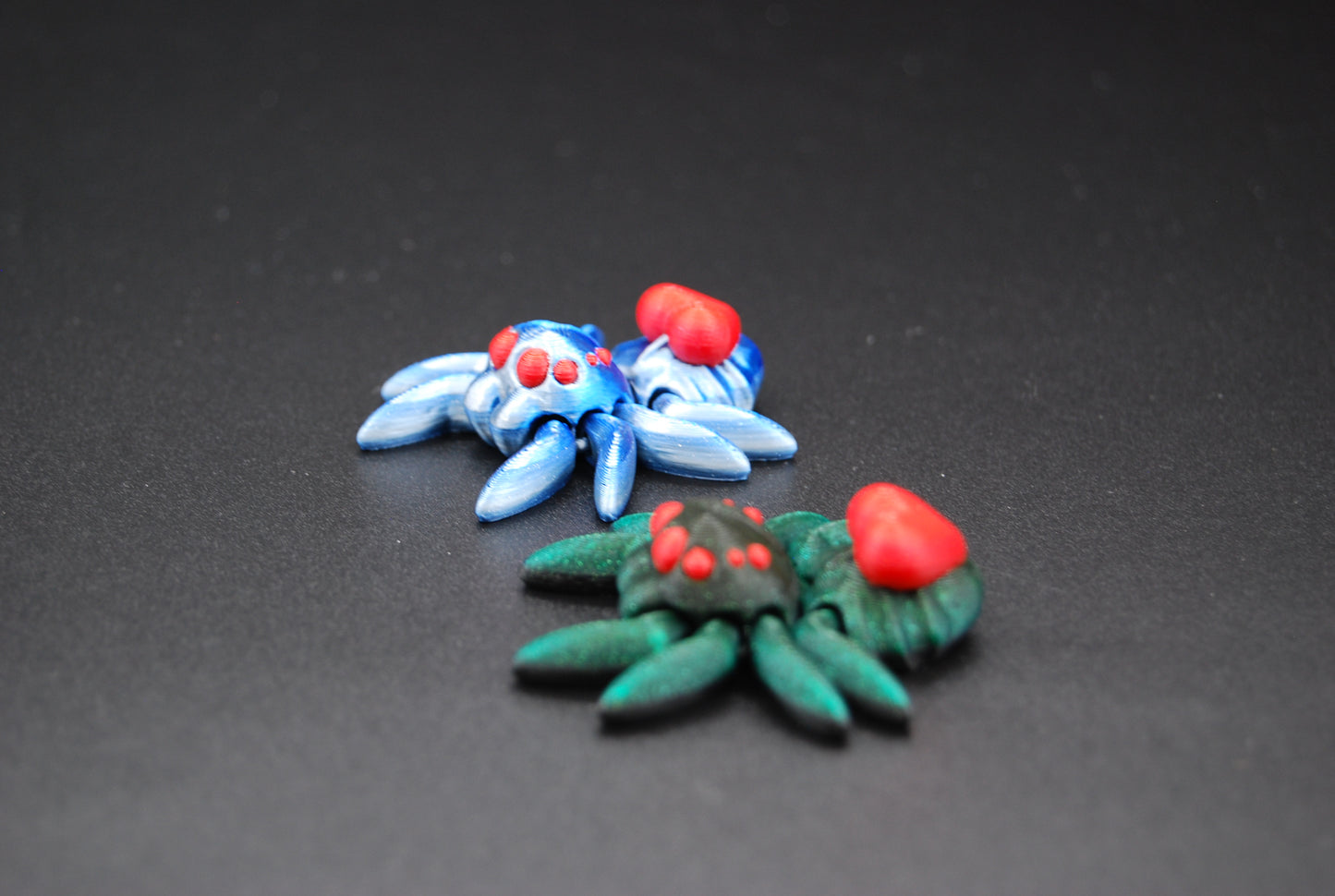 Tiny Heart Spider – Articulated 3D Printed Spider (2” × 0.5”)