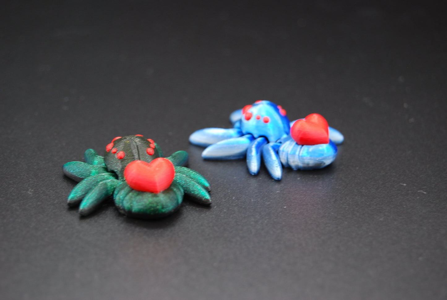 Tiny Heart Spider – Articulated 3D Printed Spider (2” × 0.5”)