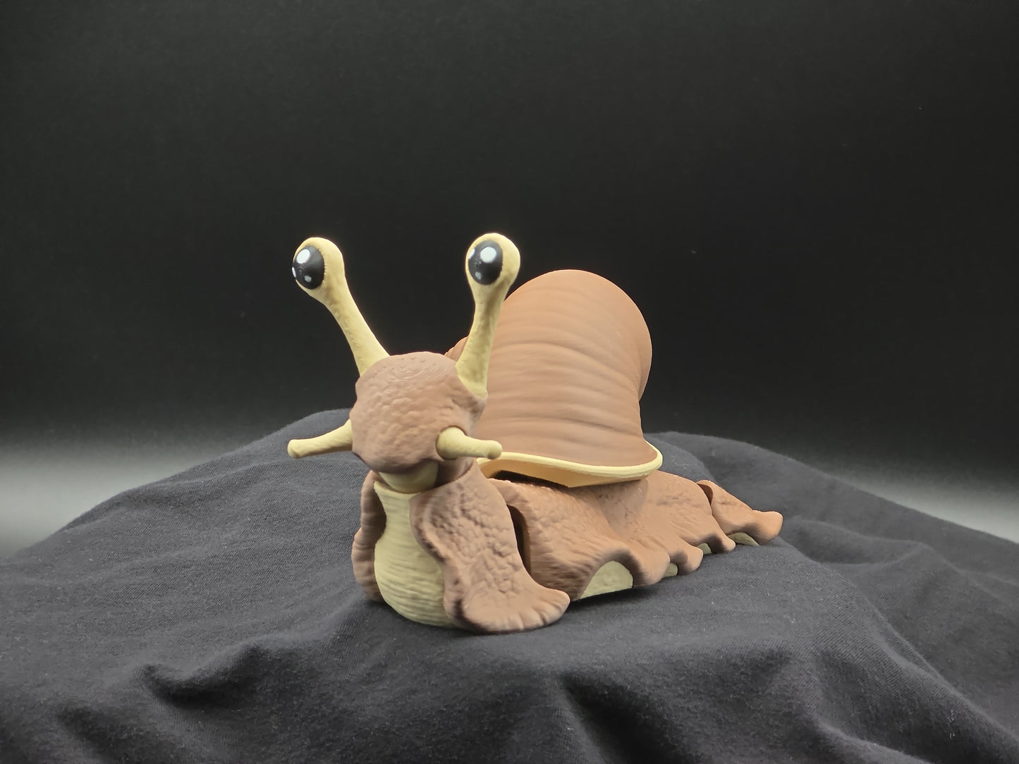 Articulated Snail – 3D Printed Poseable Snail (8” Long)