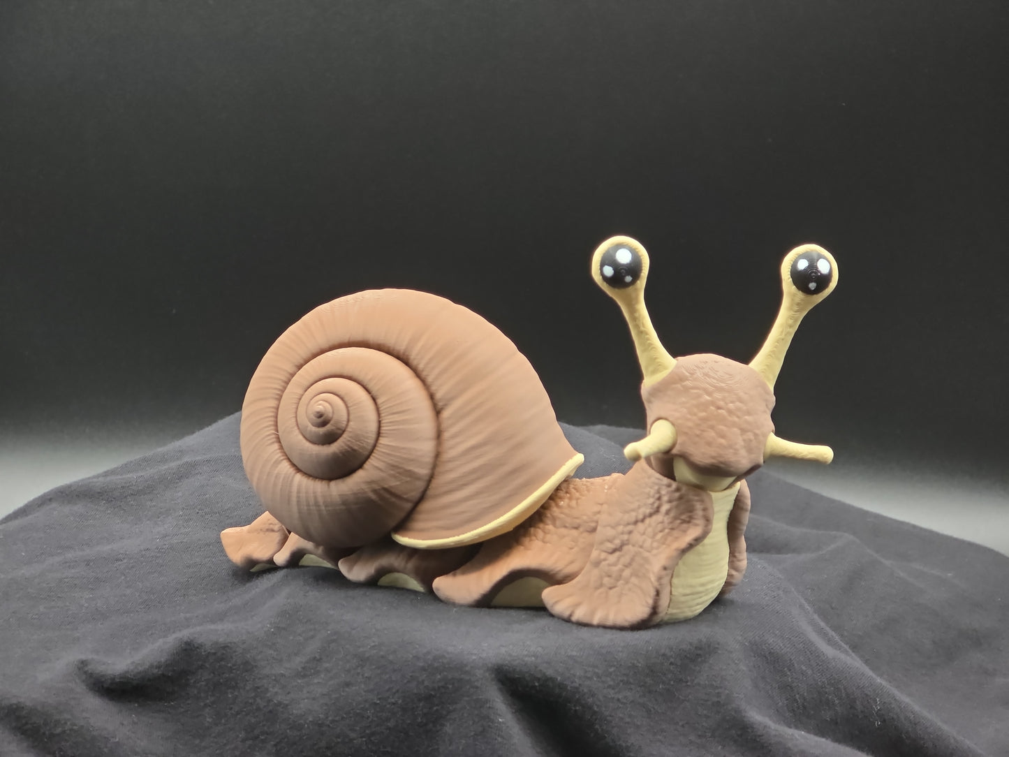 Articulated Snail – 3D Printed Poseable Snail (8” Long)