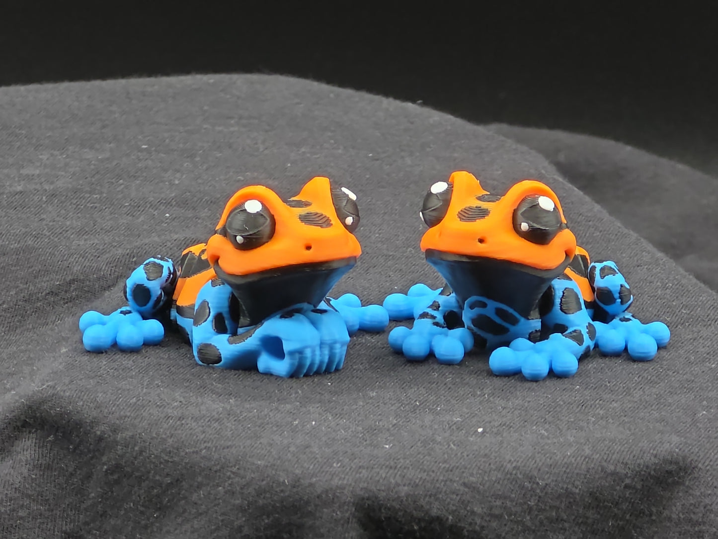 Mini Articulated Frog – 3D Printed Poseable Frog (2.5” Long)